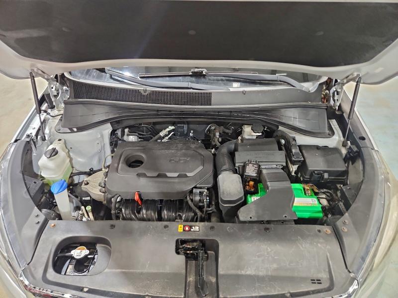 Фото 12 - KIA SORENTO