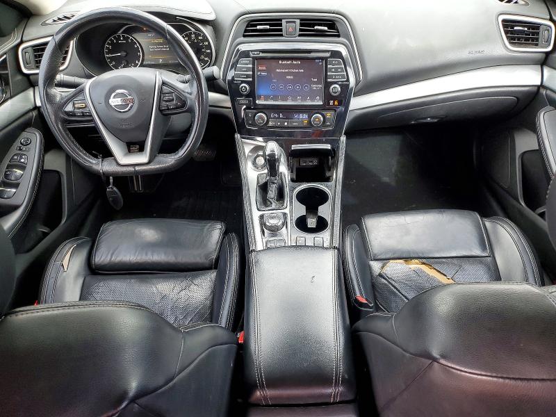 Фото 8 - NISSAN MAXIMA