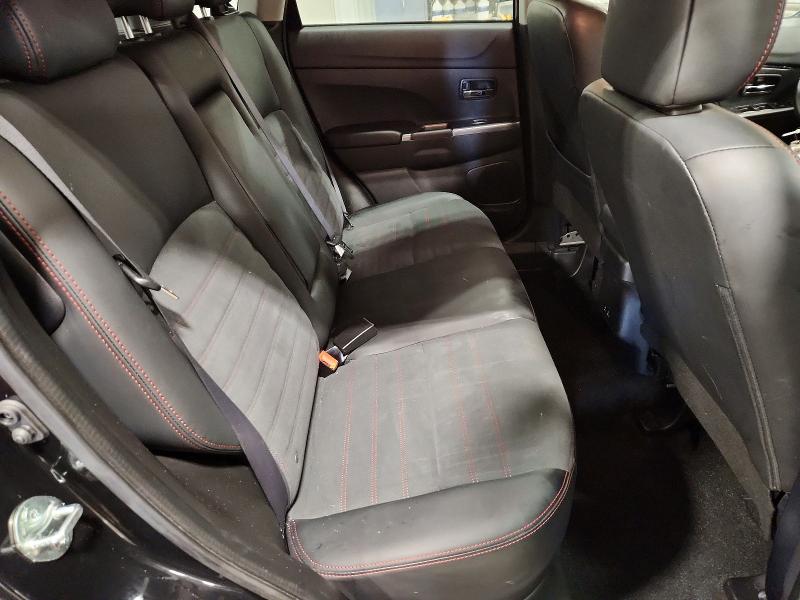 Фото 11 - MITSUBISHI OUTLANDER