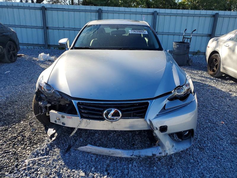 Фото 5 - LEXUS IS