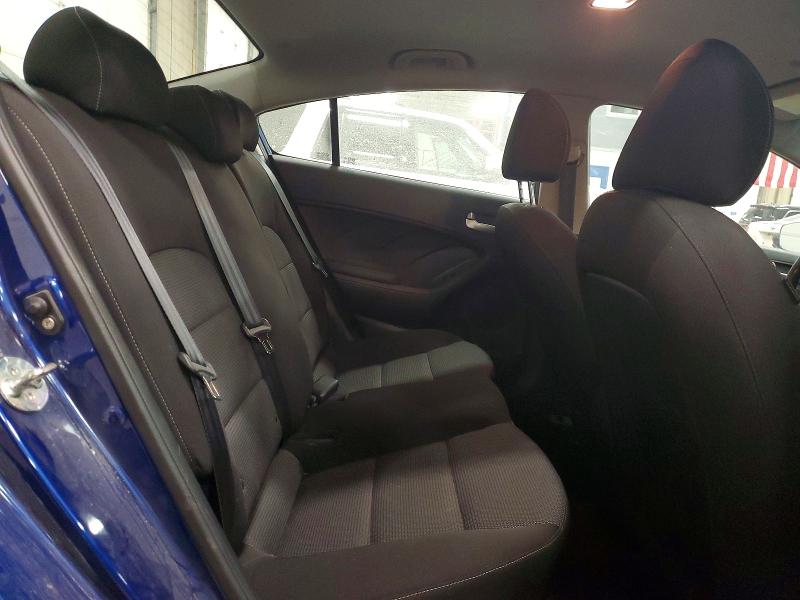 Фото 10 - KIA FORTE