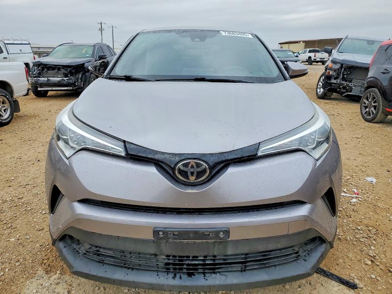 Фото 5 - TOYOTA C-HR