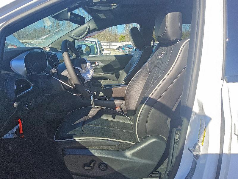 Фото 7 - CHRYSLER PACIFICA