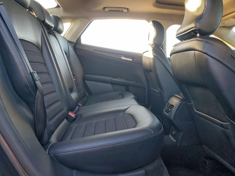 Фото 10 - FORD FUSION