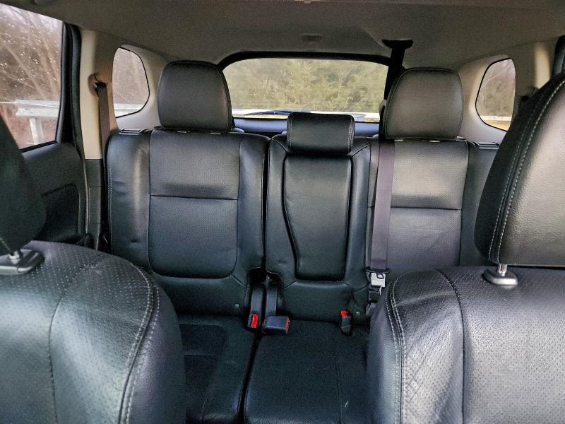 Фото 10 - MITSUBISHI OUTLANDER