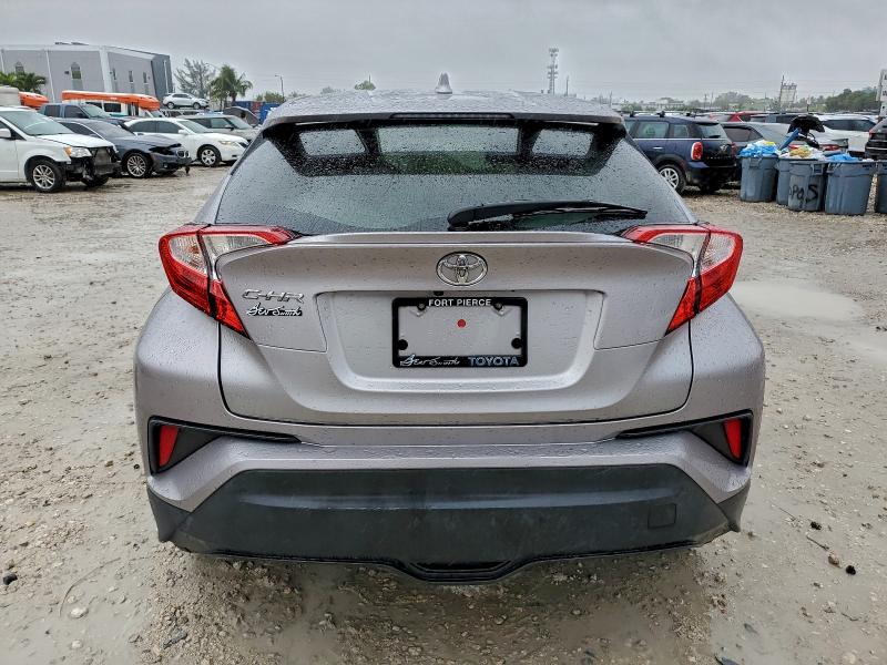 Фото 6 - TOYOTA C-HR