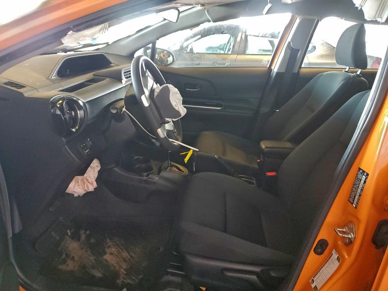 Фото 7 - TOYOTA PRIUS