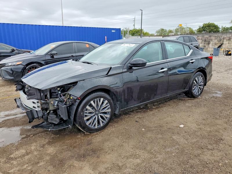 Фото 1 - NISSAN ALTIMA