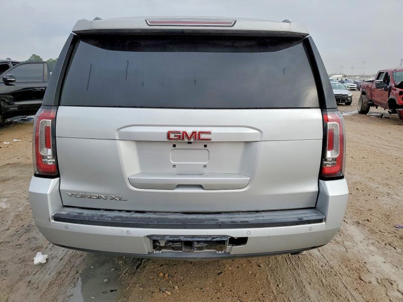 Фото 6 - GMC YUKON