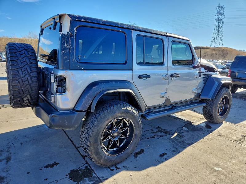 Фото 3 - JEEP WRANGLER