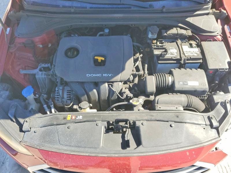 Фото 11 - HYUNDAI ELANTRA