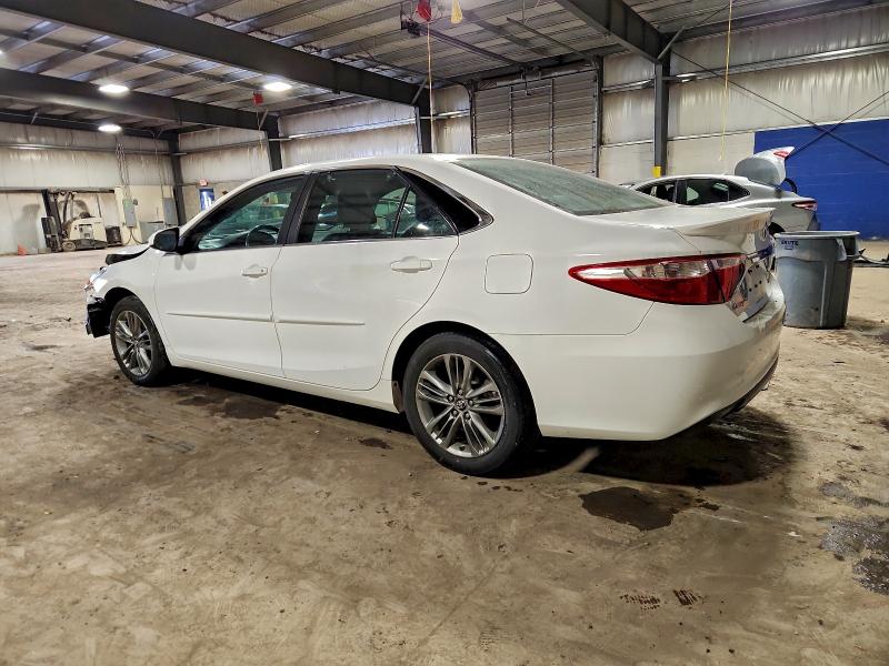 Фото 2 - TOYOTA CAMRY