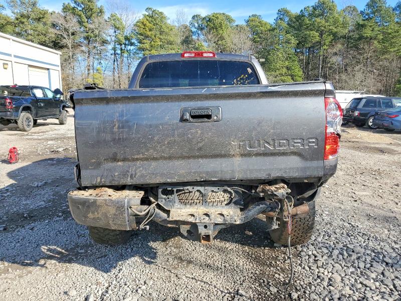 Фото 6 - TOYOTA TUNDRA