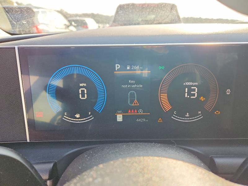 Фото 9 - HYUNDAI TUCSON