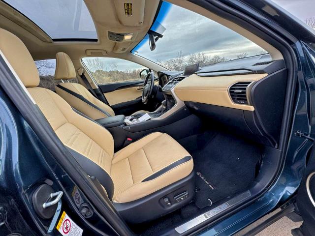 Фото 5 - LEXUS NX