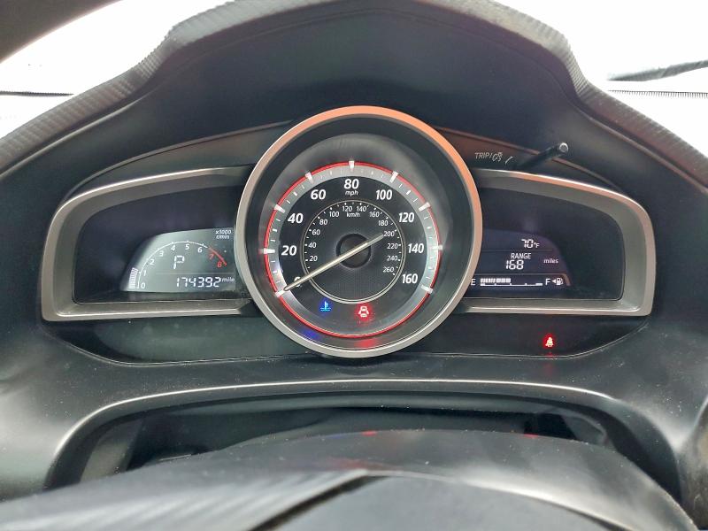 Фото 9 - MAZDA 3