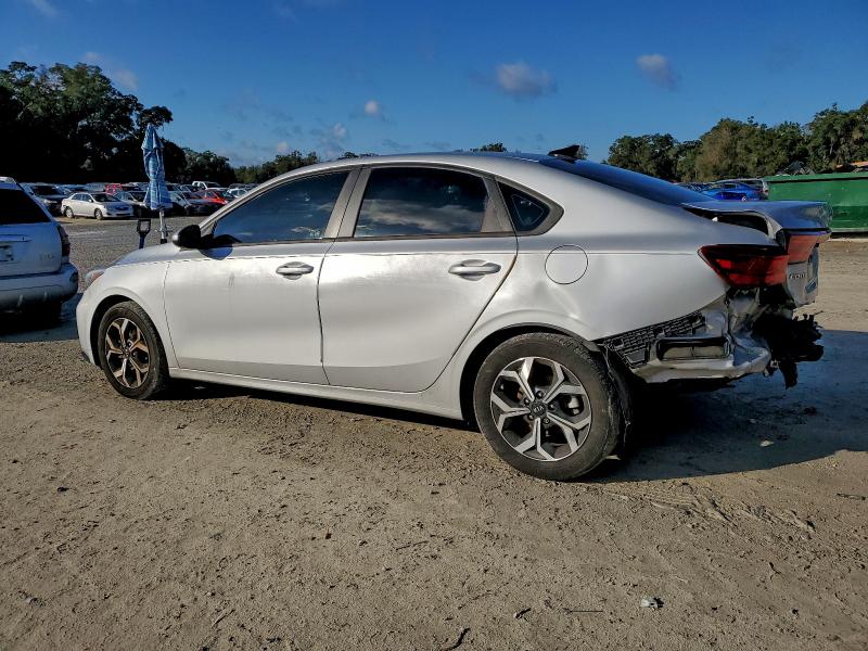 Фото 2 - KIA FORTE