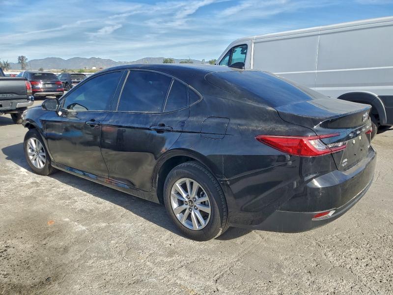 Фото 2 - TOYOTA CAMRY