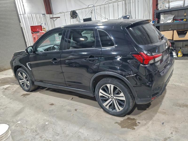 Фото 2 - MITSUBISHI OUTLANDER