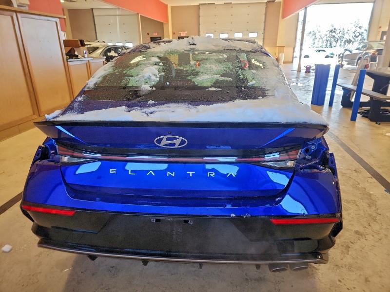 Фото 6 - HYUNDAI ELANTRA