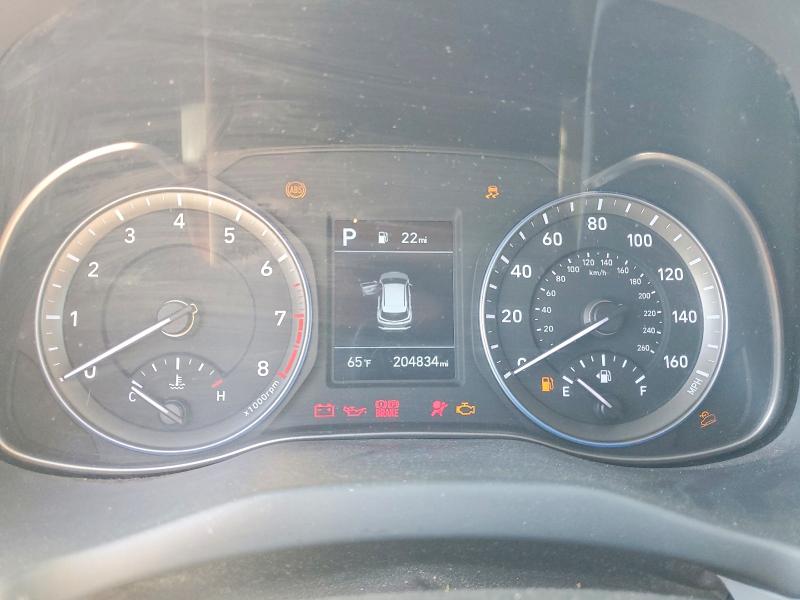 Фото 9 - HYUNDAI KONA