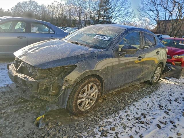 Фото 1 - TOYOTA YARIS