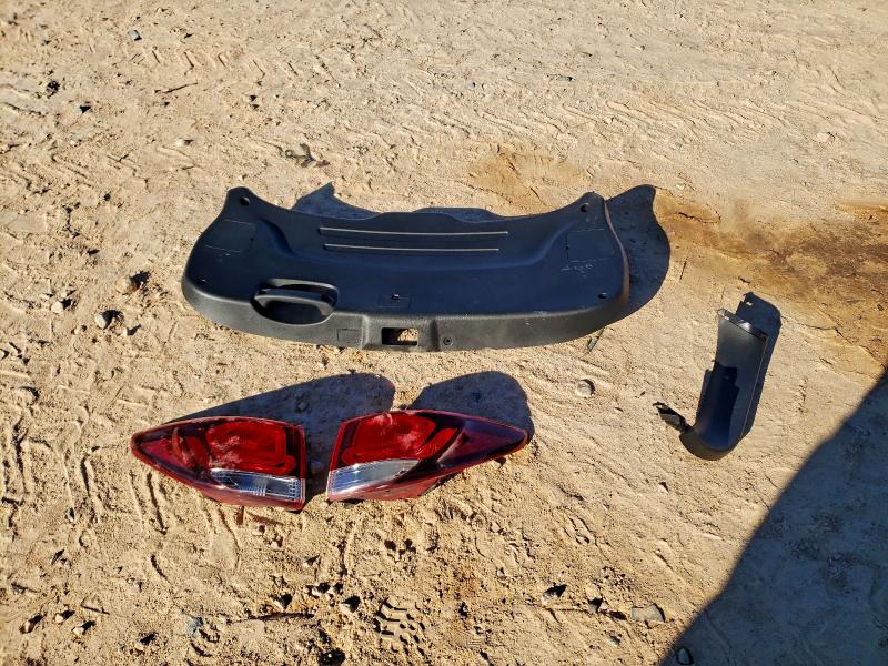 Фото 13 - HYUNDAI SANTA FE