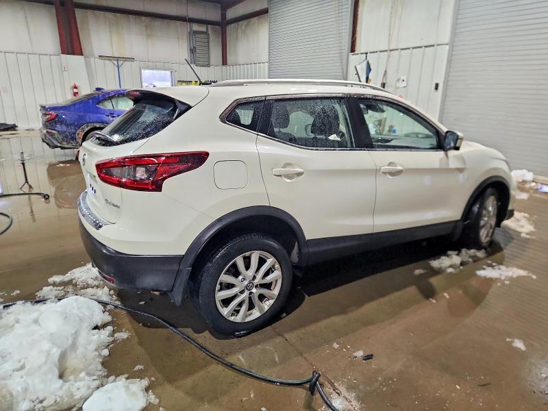 Фото 3 - NISSAN ROGUE