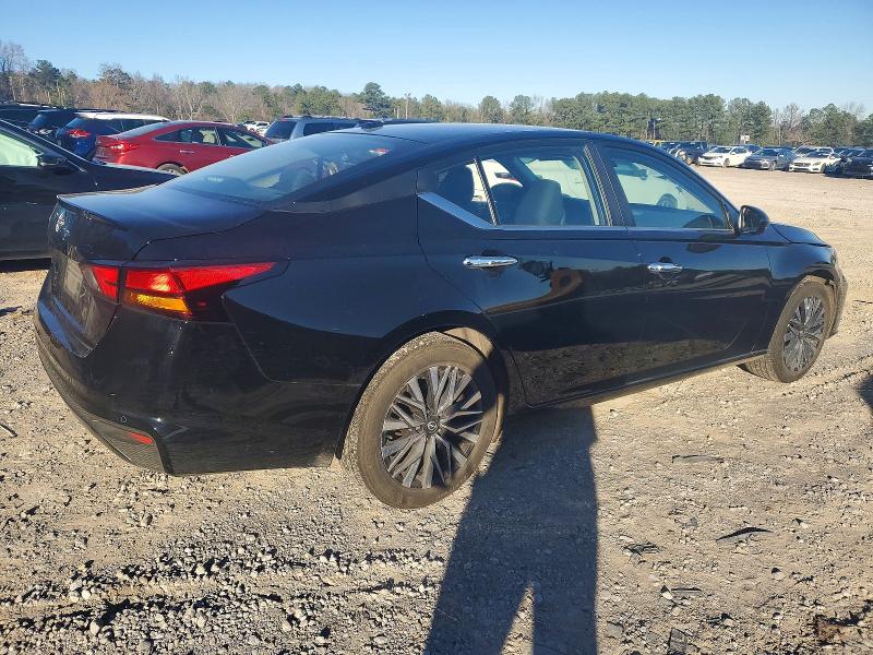 Фото 3 - NISSAN ALTIMA