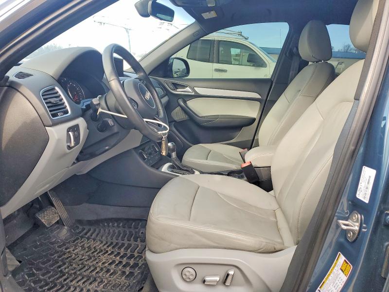 Фото 7 - AUDI Q3