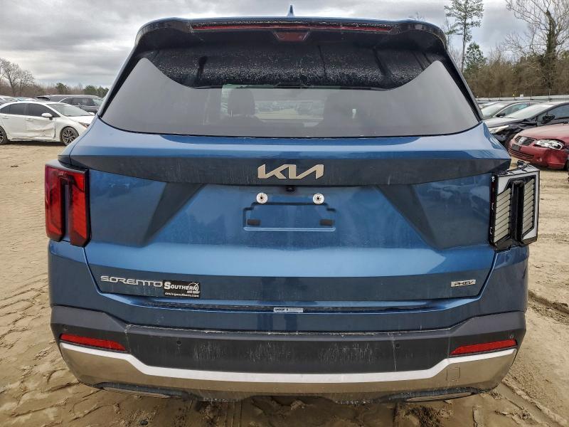 Фото 6 - KIA SORENTO