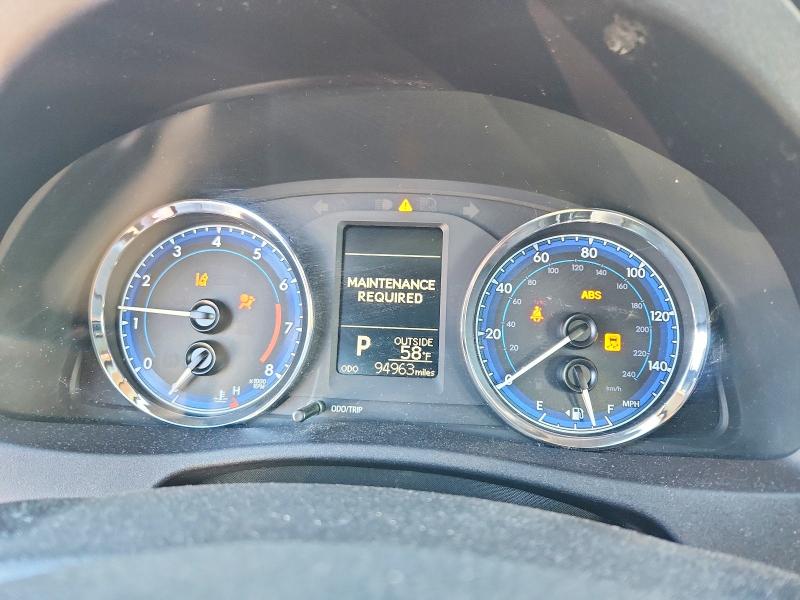 Фото 9 - TOYOTA COROLLA