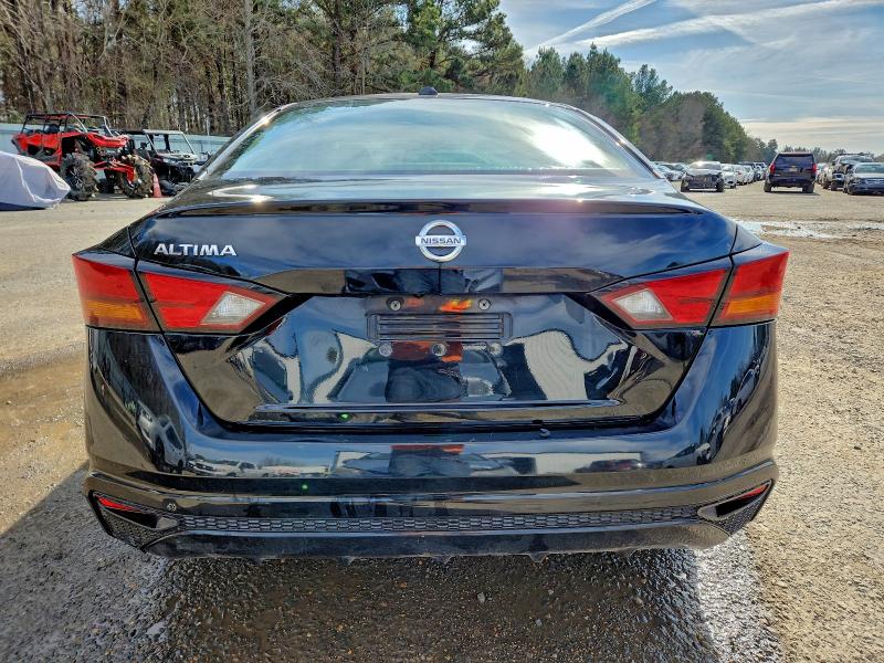 Фото 6 - NISSAN ALTIMA