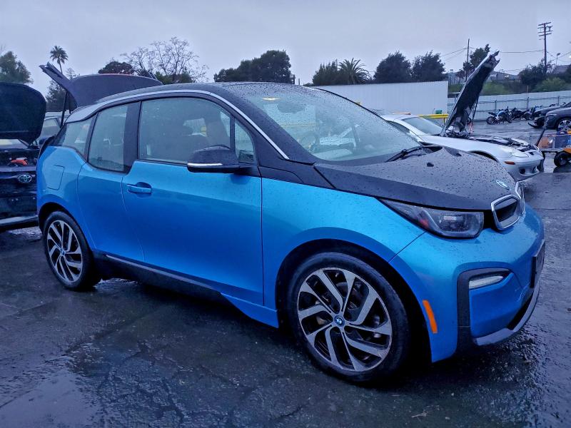 Фото 4 - BMW I SERIES