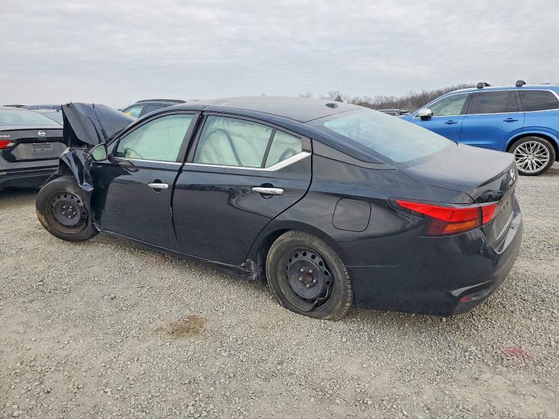 Фото 2 - NISSAN ALTIMA