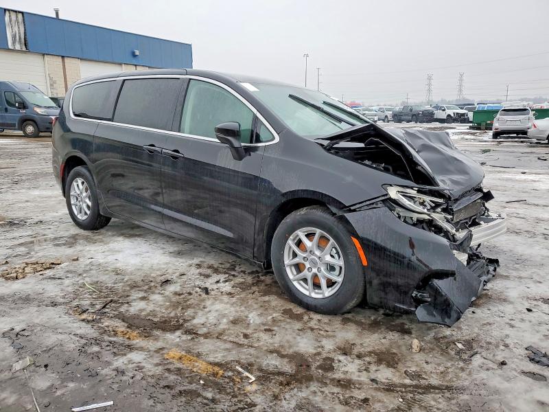 Фото 4 - CHRYSLER PACIFICA