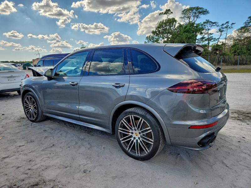 Фото 2 - PORSCHE CAYENNE