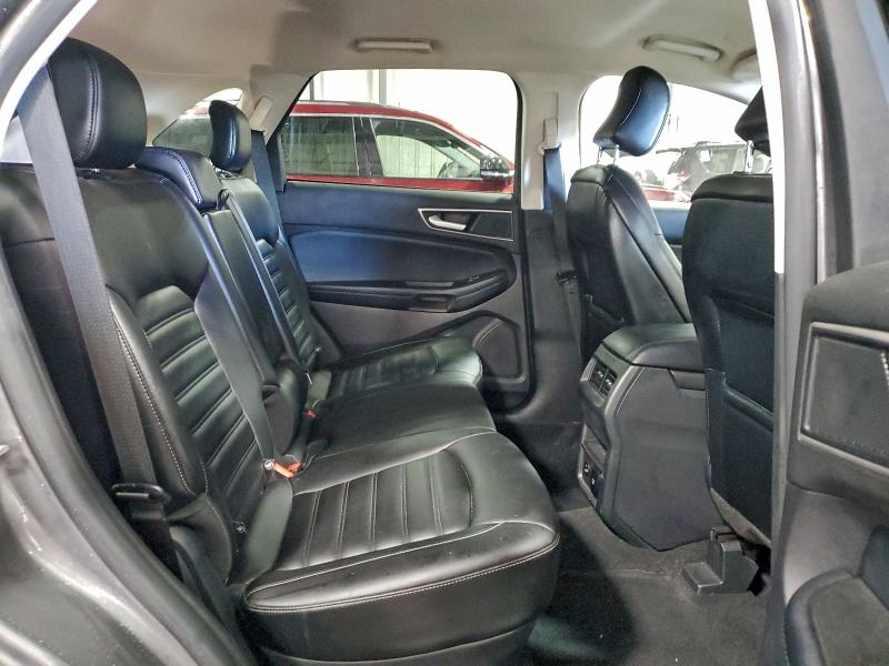 Фото 11 - FORD EDGE