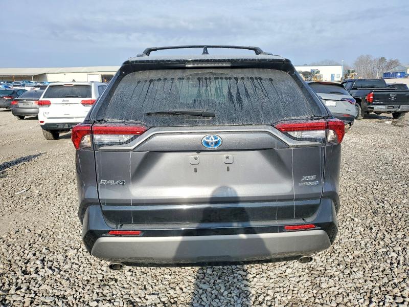 Фото 6 - TOYOTA RAV4