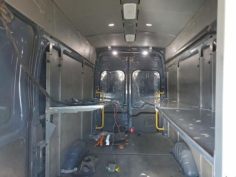 Фото 10 - FORD TRANSIT