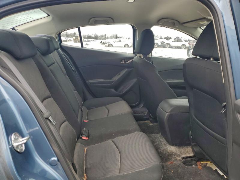 Фото 10 - MAZDA 3