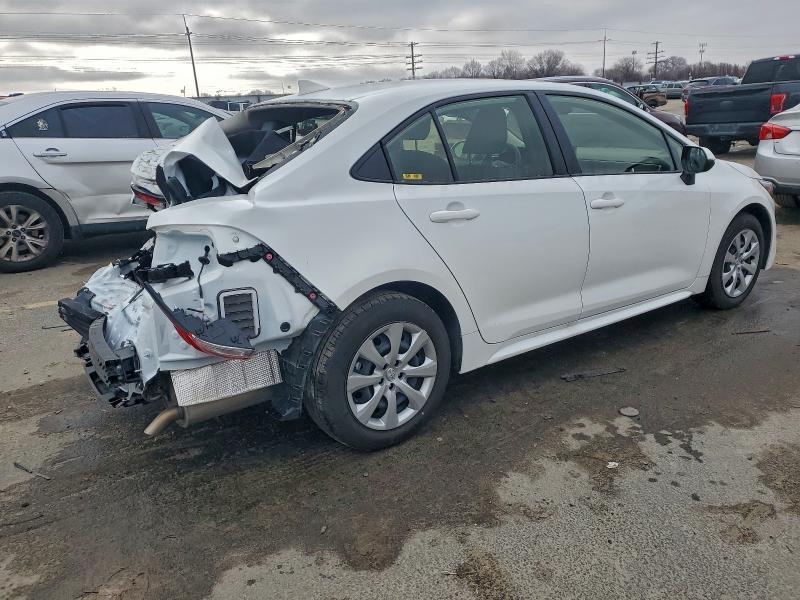 Фото 3 - TOYOTA COROLLA