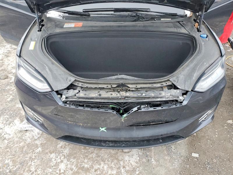 Фото 12 - TESLA MODEL X