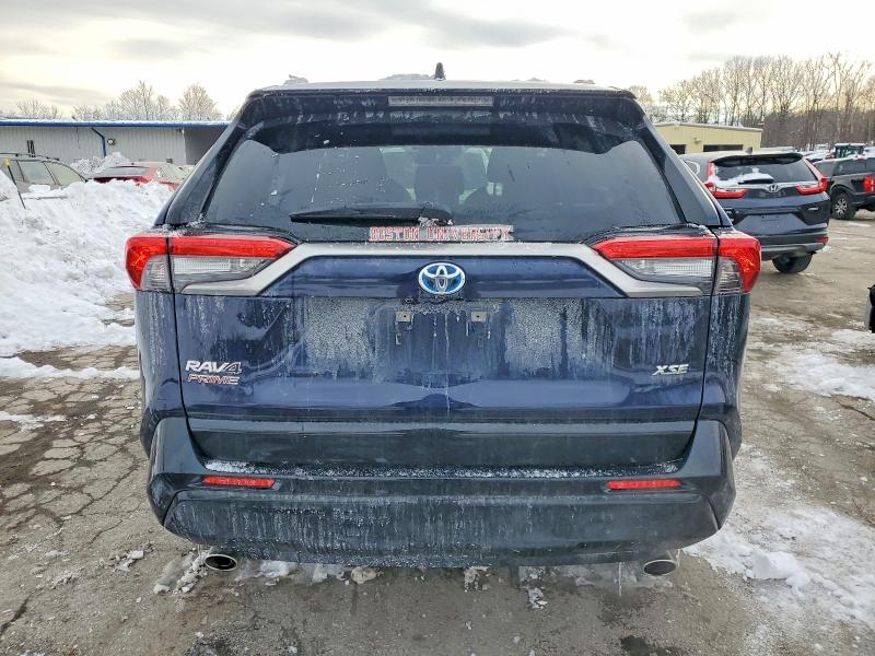 Фото 6 - TOYOTA RAV4