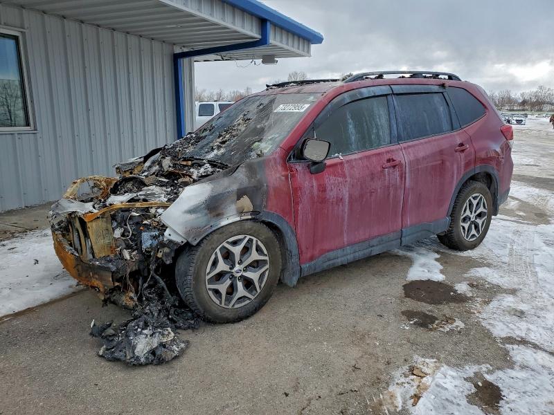 Фото 1 - SUBARU FORESTER