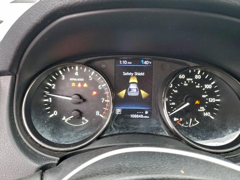 Фото 9 - NISSAN ROGUE