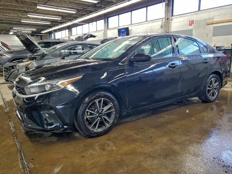 Фото 1 - KIA FORTE