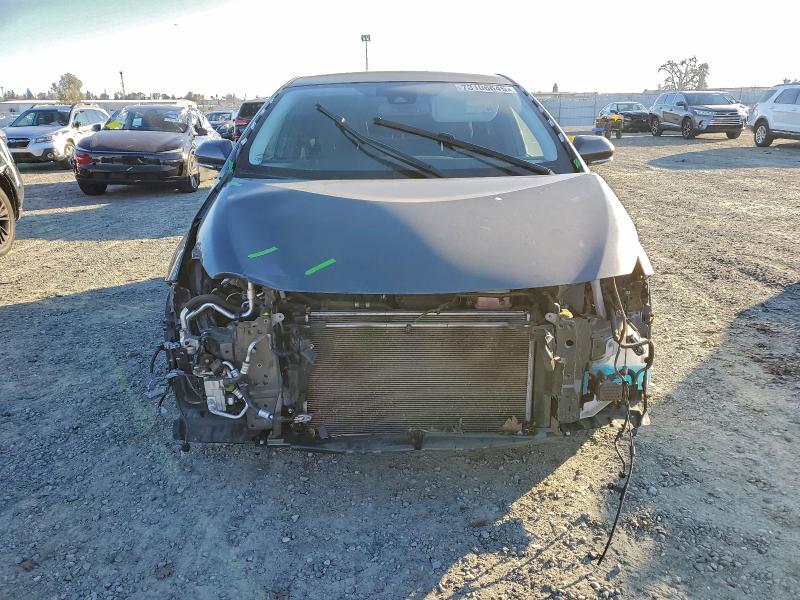 Фото 5 - TOYOTA PRIUS