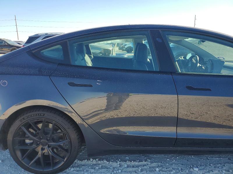 Фото 10 - TESLA MODEL 3