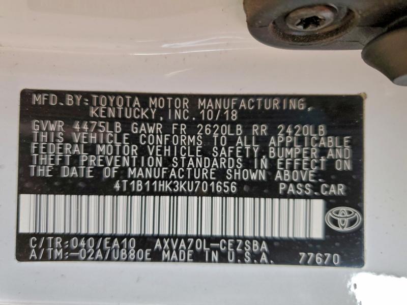 Фото 13 - TOYOTA CAMRY